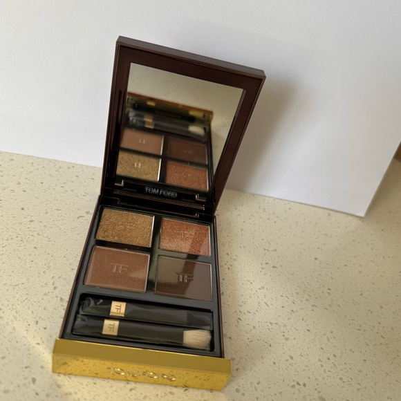 TOM FORD Eye Color Quad Eyeshadow Palette - GOLDEN MINK - Picture 5 of 5